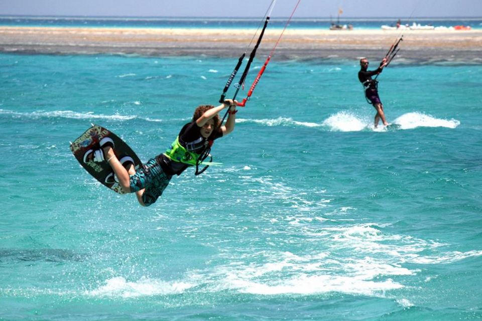 Corso avanzato kitesurf BAMBINI a Safaga