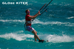 alt:"scuola di kite Globe Kiter"