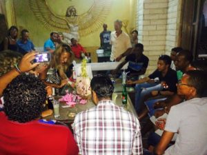 Festa di compleanno tra amici egiziani